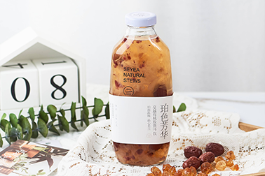 蔓越莓桃胶银耳吸